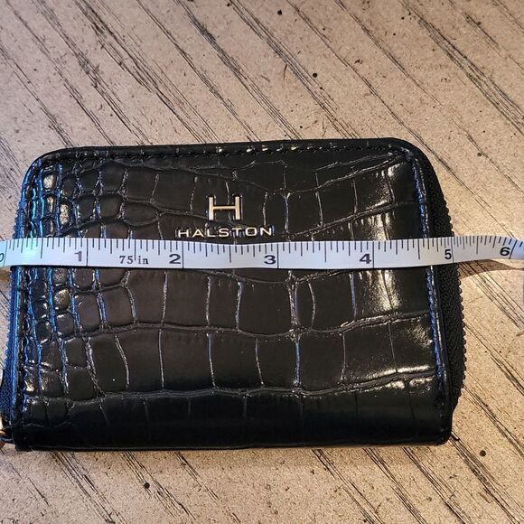 Black and gold necklace wallet by Halston NWT 🖤 - Picture 6 of 10